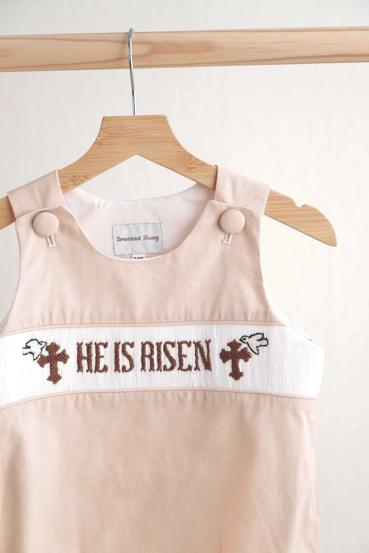 KHAKI HE IS RISEN HAND-SMOCKED BOY BUBBLE