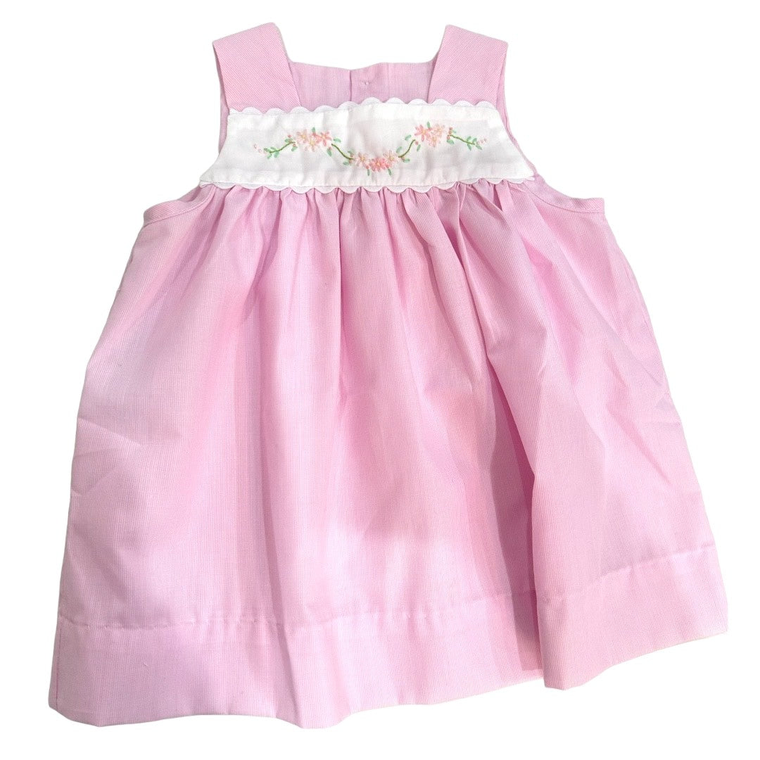 Pink Sundress with scalloped neckline and flower embroidery